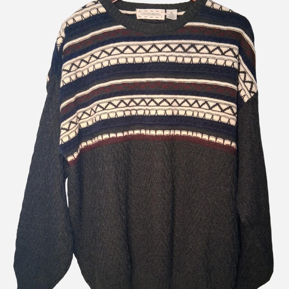 Mens 90s geometric pattern Sweater gray Navy, off white, and maroon